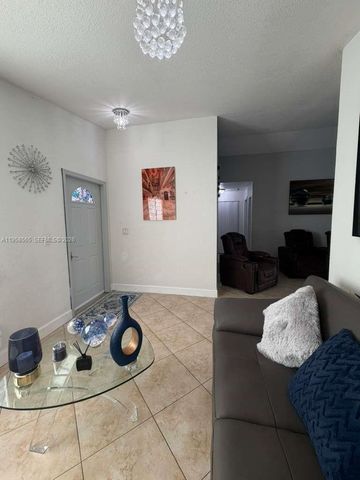 19707 SW 123rd Ct, Miami, FL 33177