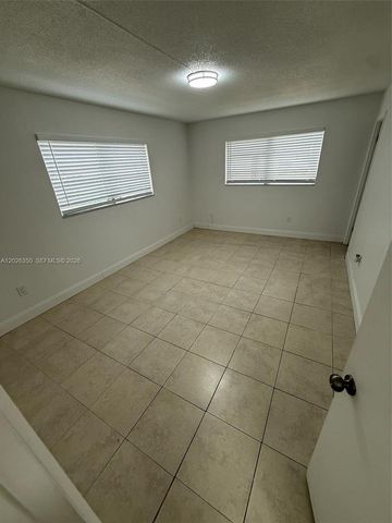15221 NE 6th Ave A111, Miami, FL 33162