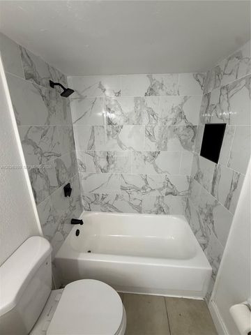 15221 NE 6th Ave A111, Miami, FL 33162