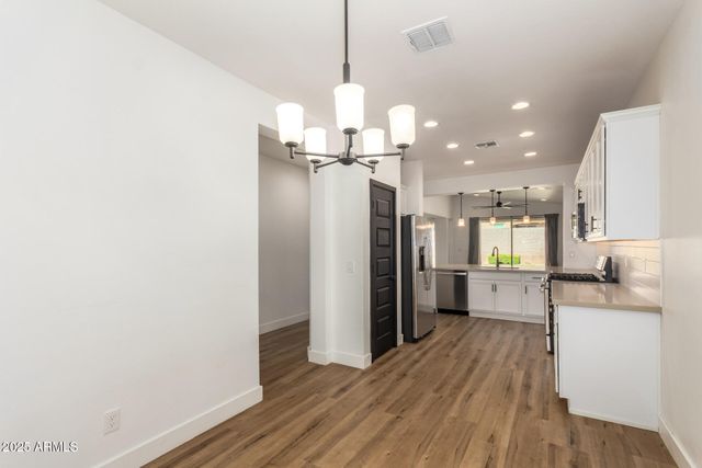 614 E BRISA Drive, Phoenix, AZ 85085