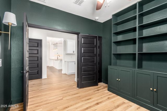 614 E BRISA Drive, Phoenix, AZ 85085