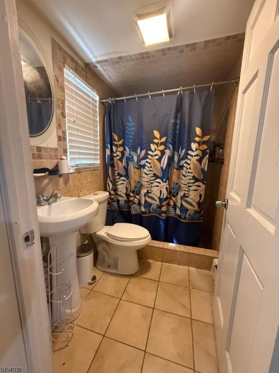 834 Rebecca Pl, Elizabeth City, NJ 07201 — photo 4