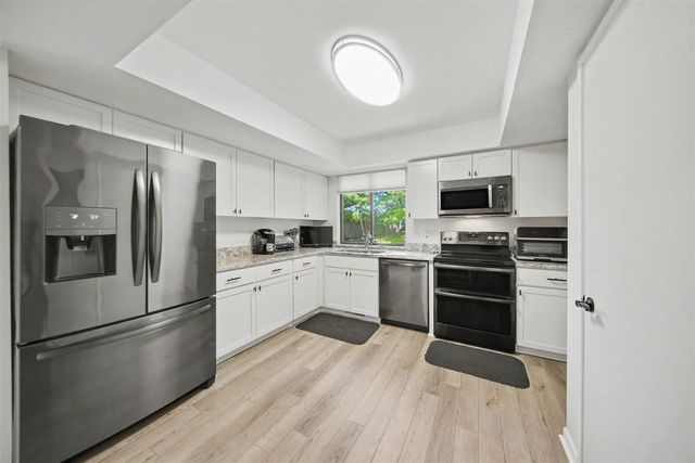 5181 Christine Court, Ann Arbor, MI 48103