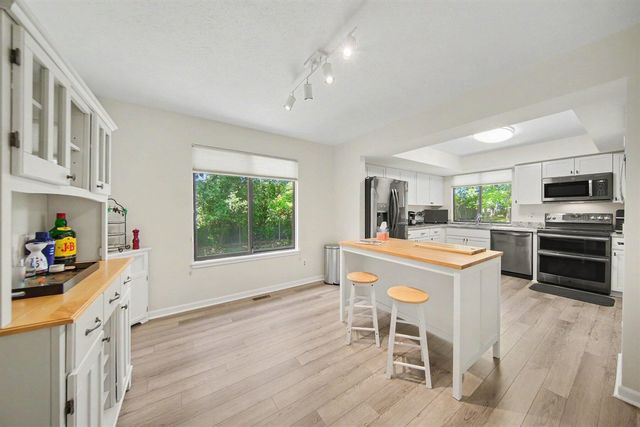 5181 Christine Court, Ann Arbor, MI 48103