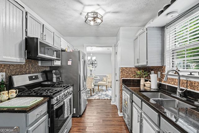 1142 W Shore Drive, Riverdale, GA 30296