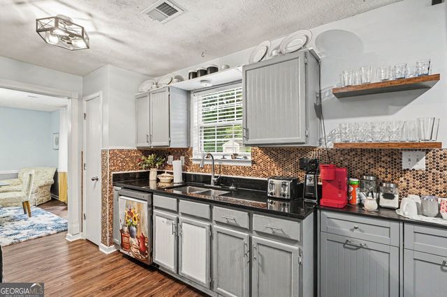 1142 W Shore Drive, Riverdale, GA 30296