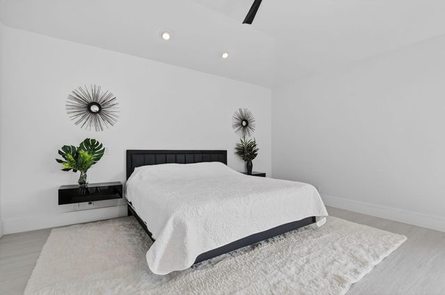 21312 Greenwood Court, Boca Raton, FL 33433