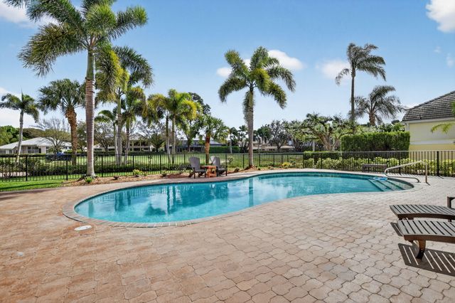 21312 Greenwood Court, Boca Raton, FL 33433