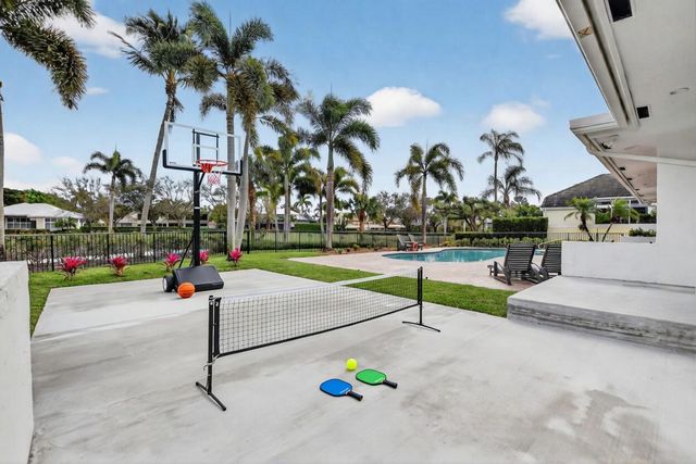 21312 Greenwood Court, Boca Raton, FL 33433
