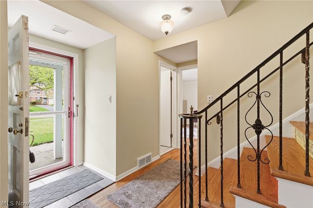 21012 Halburton Road, Beachwood, OH 44122