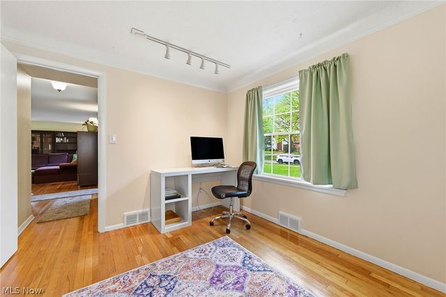 21012 Halburton Road, Beachwood, OH 44122