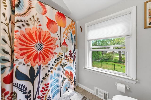 21012 Halburton Road, Beachwood, OH 44122