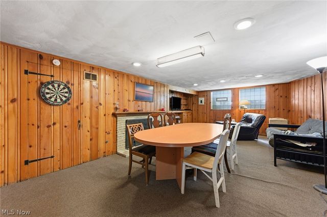 21012 Halburton Road, Beachwood, OH 44122
