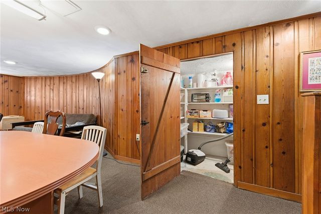 21012 Halburton Road, Beachwood, OH 44122