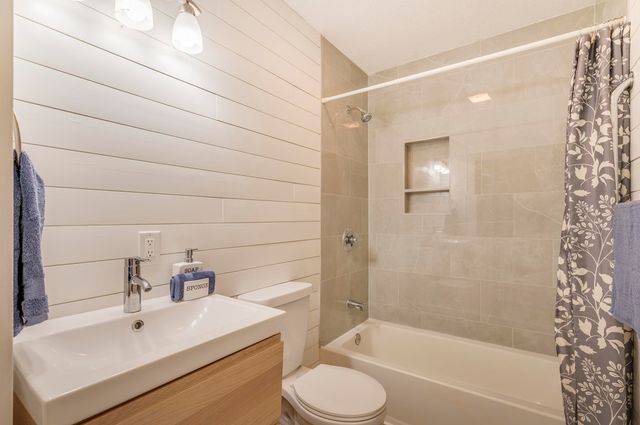 719 Connecticut Ave, Spartanburg, SC 29302