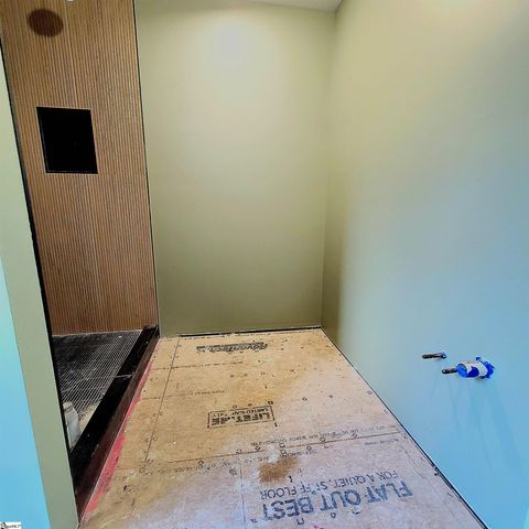 200 Dunwoody` Drive, Simpsonville, SC 29681