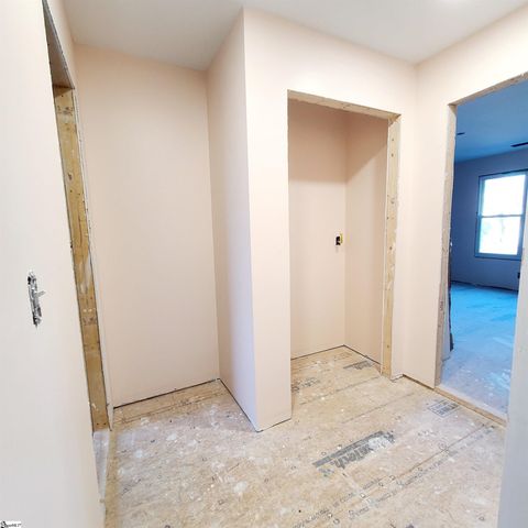 200 Dunwoody` Drive, Simpsonville, SC 29681