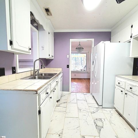 200 Dunwoody` Drive, Simpsonville, SC 29681