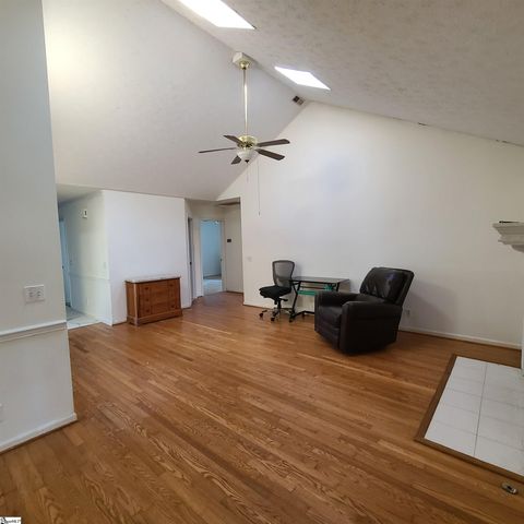 200 Dunwoody` Drive, Simpsonville, SC 29681