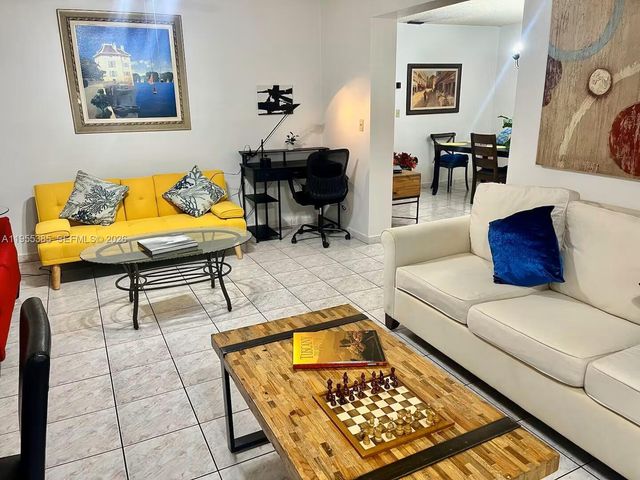 1712 SW 13th St, Miami, FL 33145