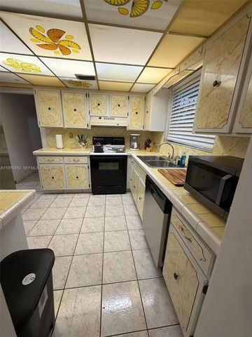 1712 SW 13th St, Miami, FL 33145