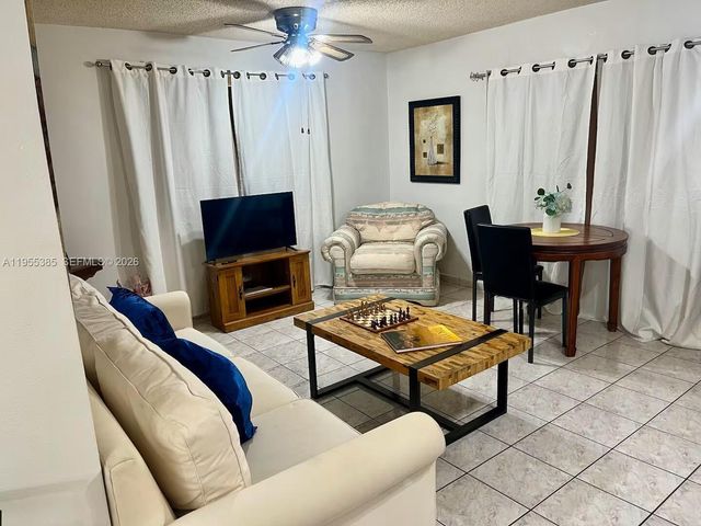 1712 SW 13th St, Miami, FL 33145