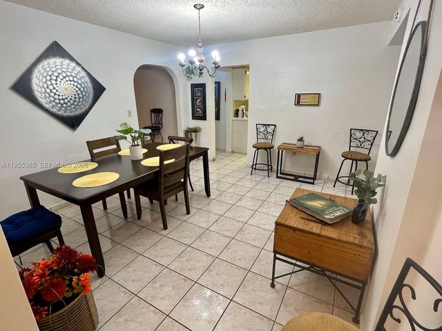 1712 SW 13th St, Miami, FL 33145