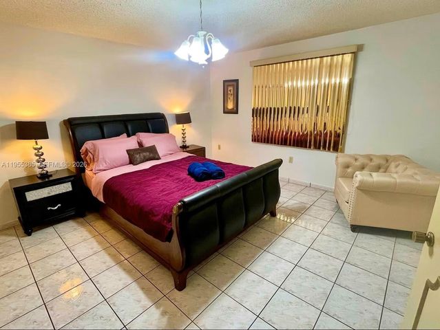 1712 SW 13th St, Miami, FL 33145