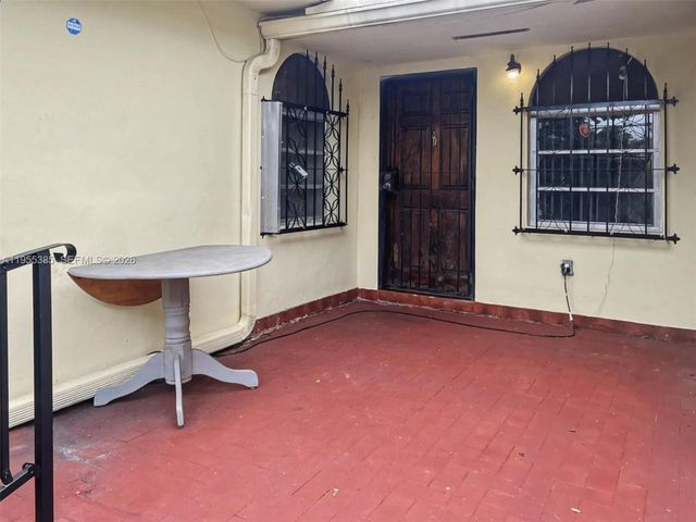 1712 SW 13th St, Miami, FL 33145