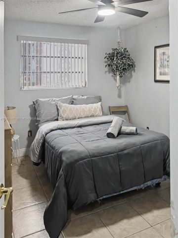 1712 SW 13th St, Miami, FL 33145