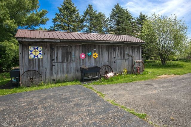 4199 W Middletown Road, Canfield, OH 44406