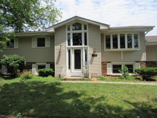 2117 Azalea Drive, Highland, IN 46322