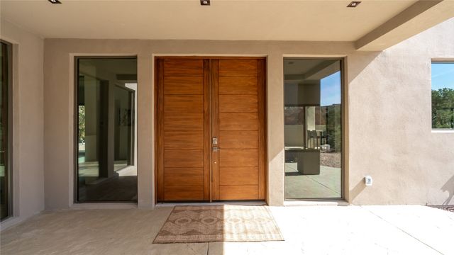 112 Valle Sereno, Santa Fe, NM 87506