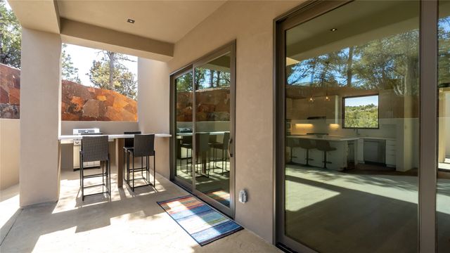 112 Valle Sereno, Santa Fe, NM 87506