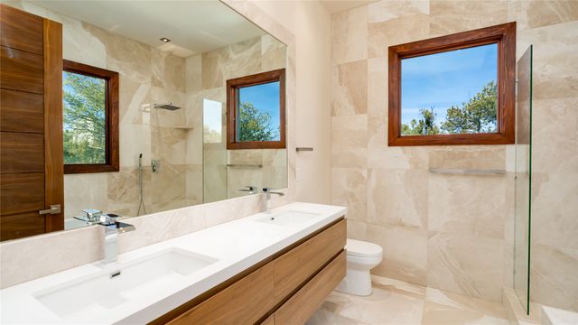 112 Valle Sereno, Santa Fe, NM 87506