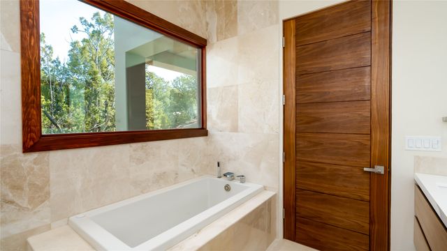 112 Valle Sereno, Santa Fe, NM 87506