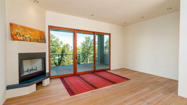 112 Valle Sereno, Santa Fe, NM 87506