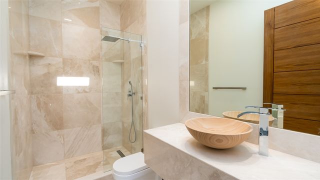 112 Valle Sereno, Santa Fe, NM 87506