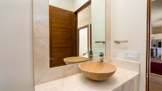 112 Valle Sereno, Santa Fe, NM 87506