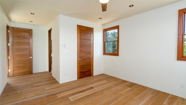 112 Valle Sereno, Santa Fe, NM 87506
