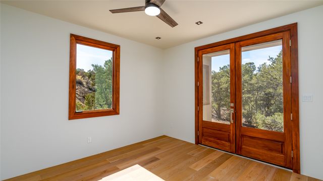 112 Valle Sereno, Santa Fe, NM 87506