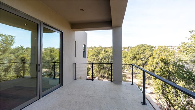 112 Valle Sereno, Santa Fe, NM 87506