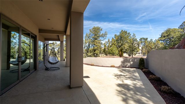 112 Valle Sereno, Santa Fe, NM 87506