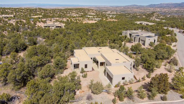 112 Valle Sereno, Santa Fe, NM 87506