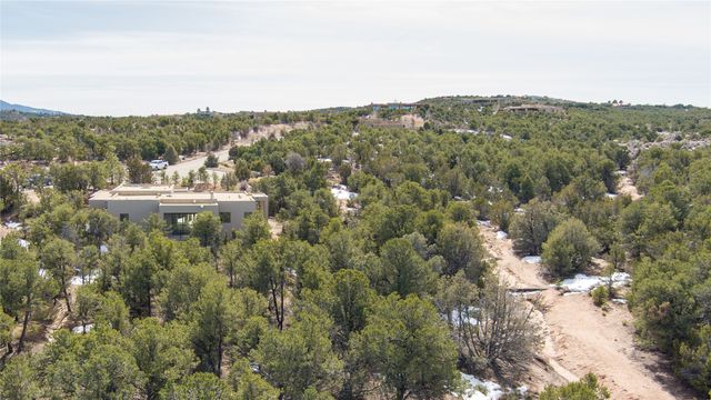112 Valle Sereno, Santa Fe, NM 87506