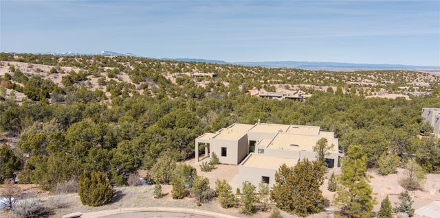 112 Valle Sereno, Santa Fe, NM 87506