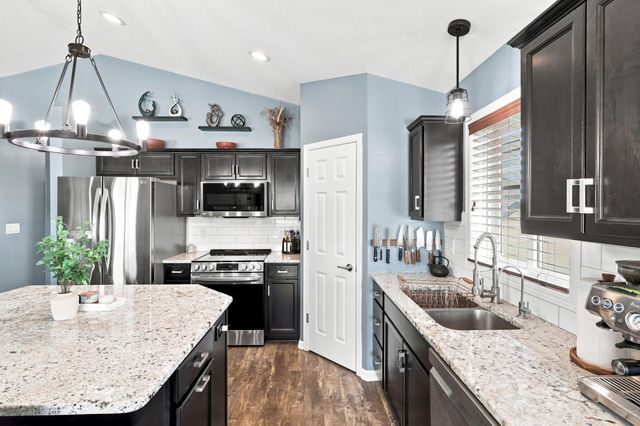 201 14th Avenue NW, Kasson, MN 55944