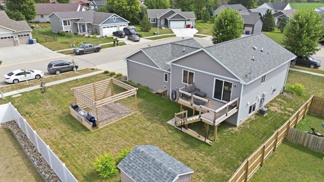 201 14th Avenue NW, Kasson, MN 55944