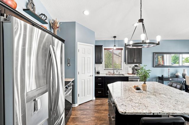 201 14th Avenue NW, Kasson, MN 55944