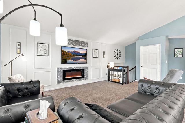 201 14th Avenue NW, Kasson, MN 55944